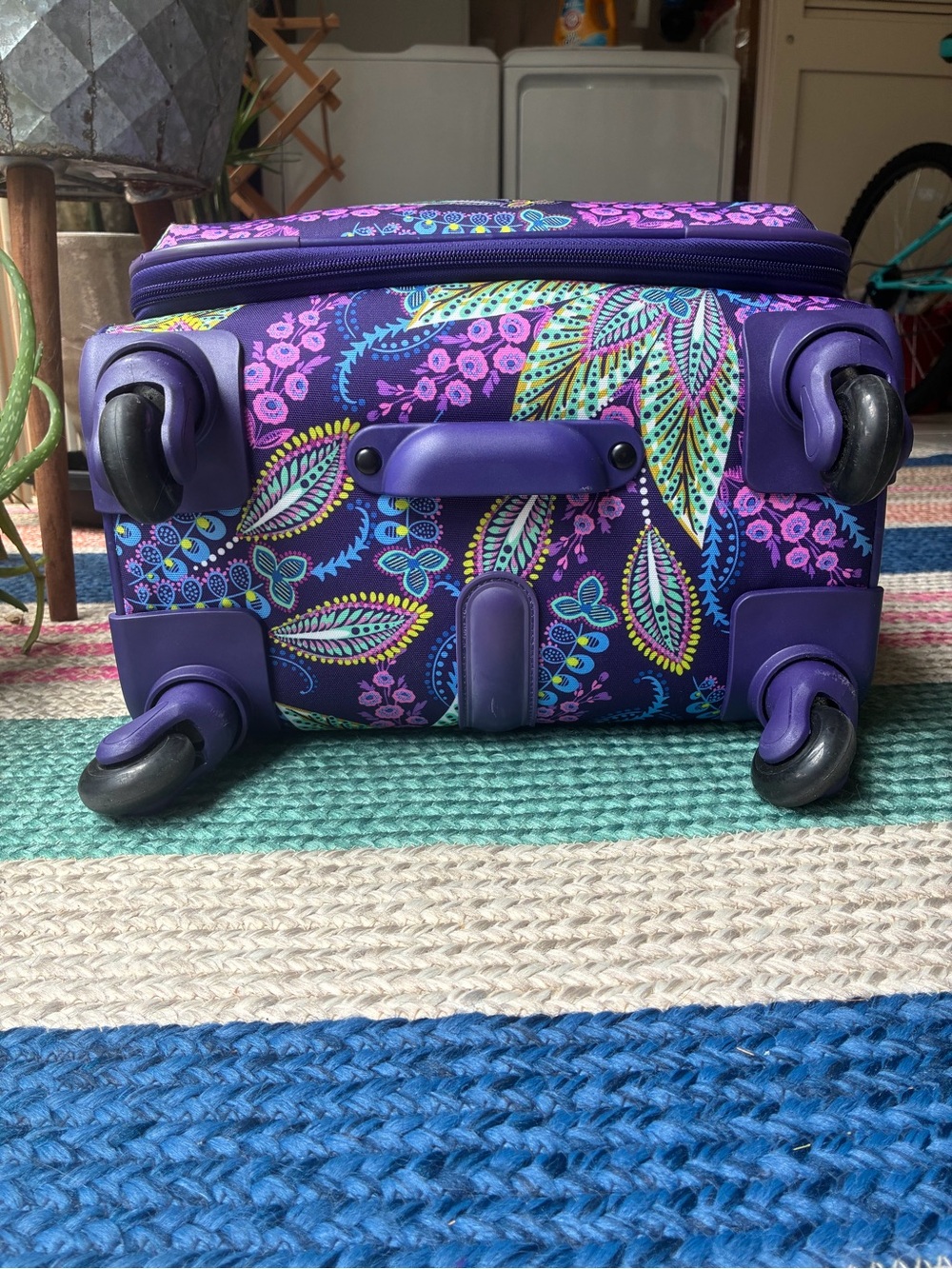 Vera Bradley Purple Paisley 4-Wheel Spinner Carry-On Luggage Suitcase - Picture 6 of 9